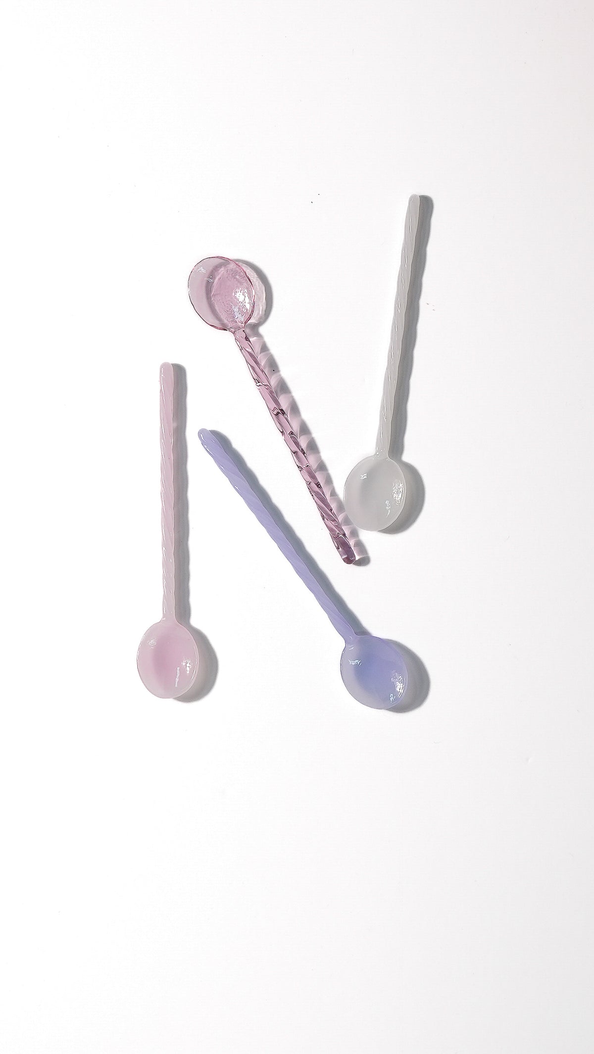 Set of 4 Pink Spiral Borosilicate Glass Dessert Spoons